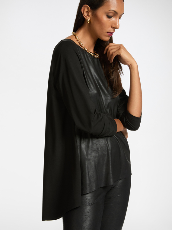Relaxed Fit T-Shirt aus zwei Stoffen