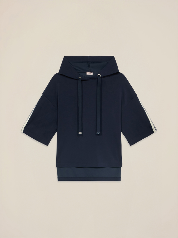 Short-sleeved hoodie