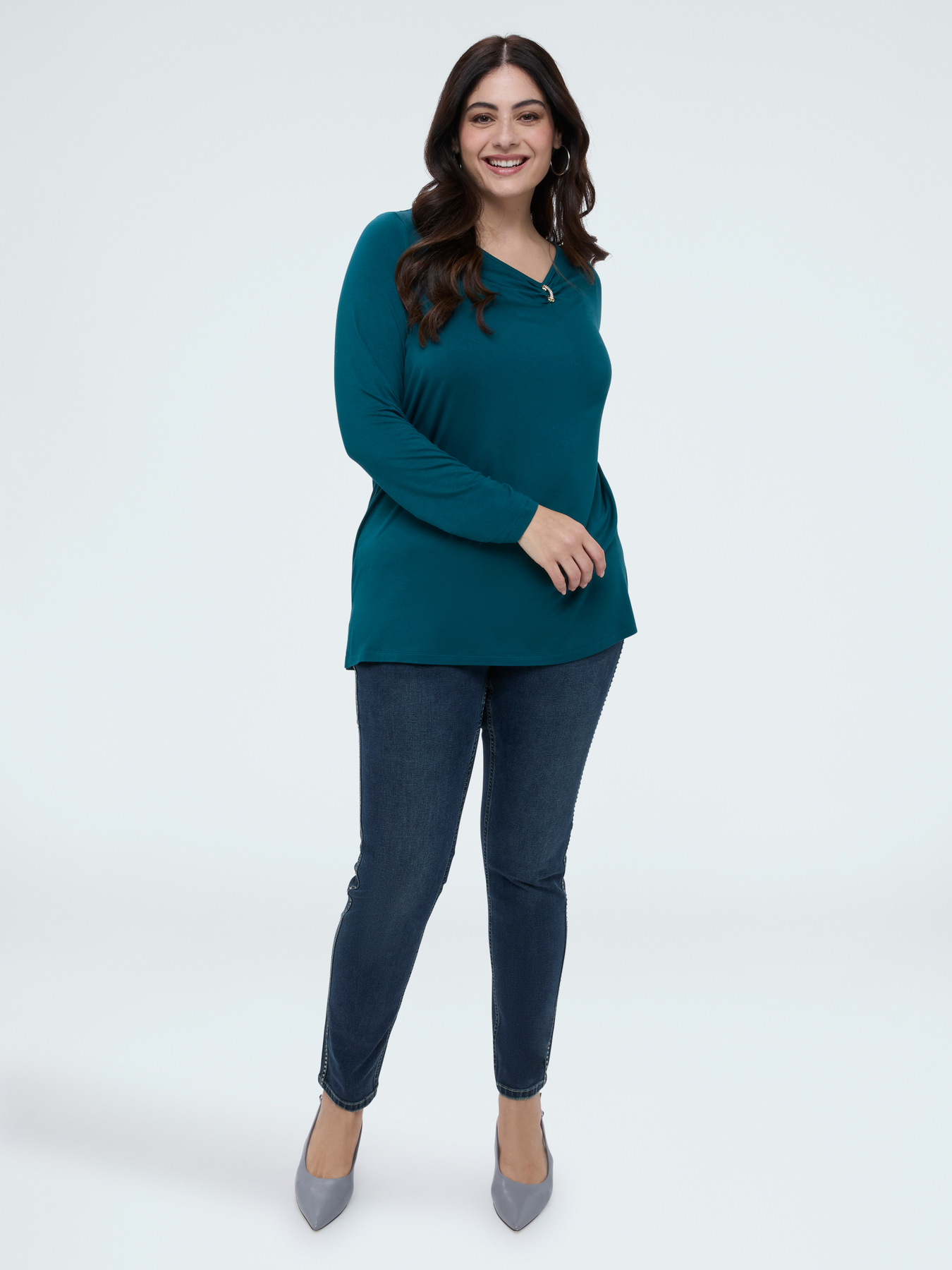 T-shirt in jersey con dettaglio gioiello image number 3