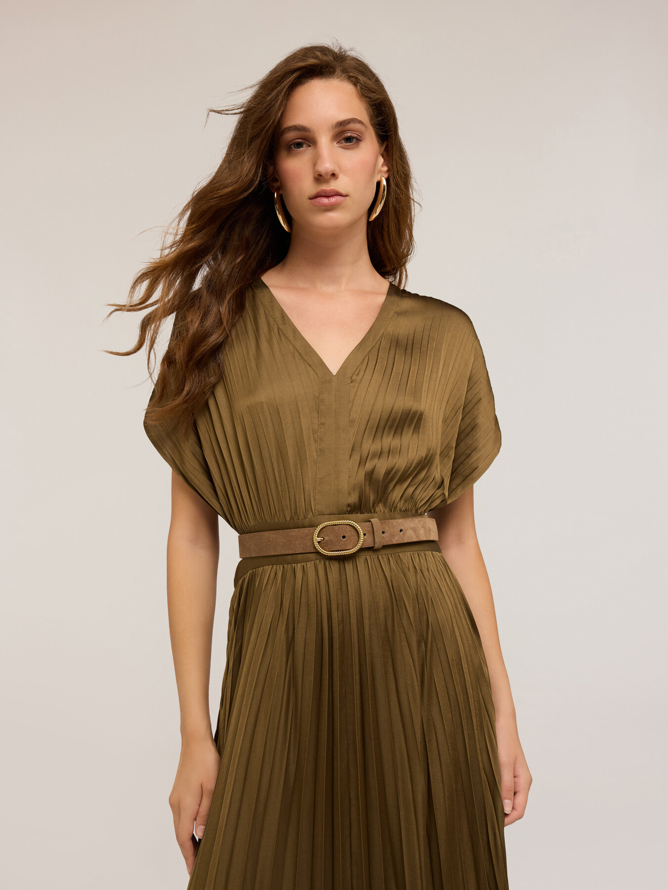 Rochie lungă din satin plisat image number 2