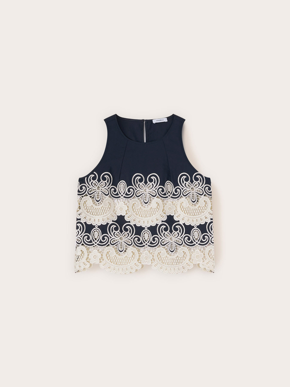 Top din poplin cu dantelă sangallo
