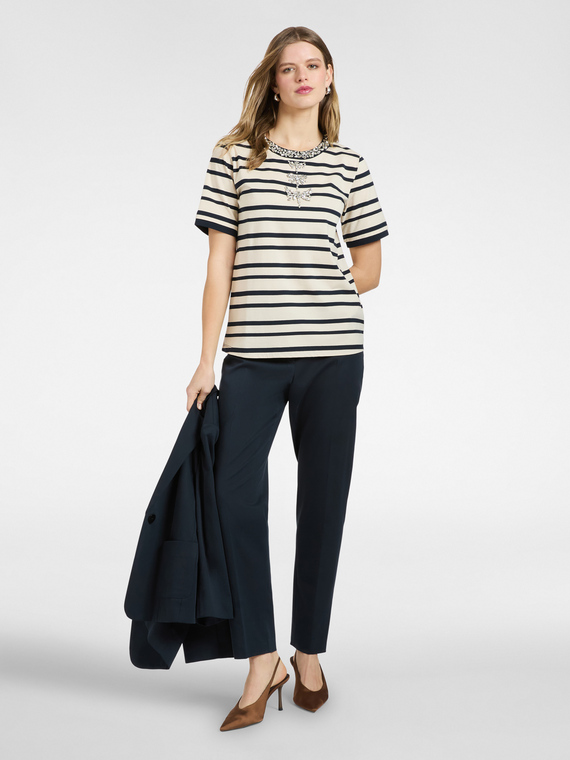 Pantaloni dritti in raso stretch