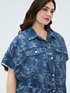 Jeanshemd mit Jacquard-Blattmuster image number 5