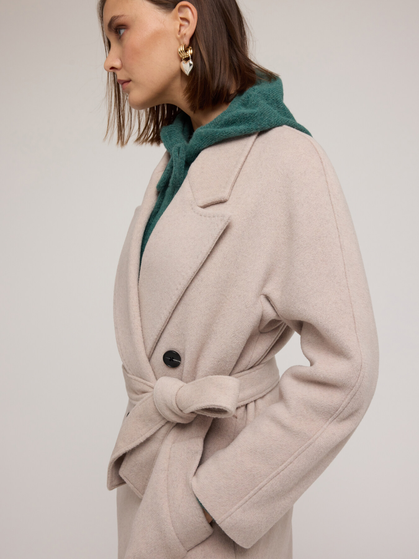 Double-breasted coat in wool blend drap image number 3