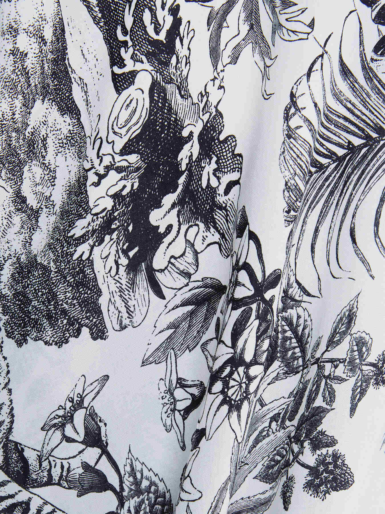 Foulard en viscose avec imprim&eacute; tropical image number 2