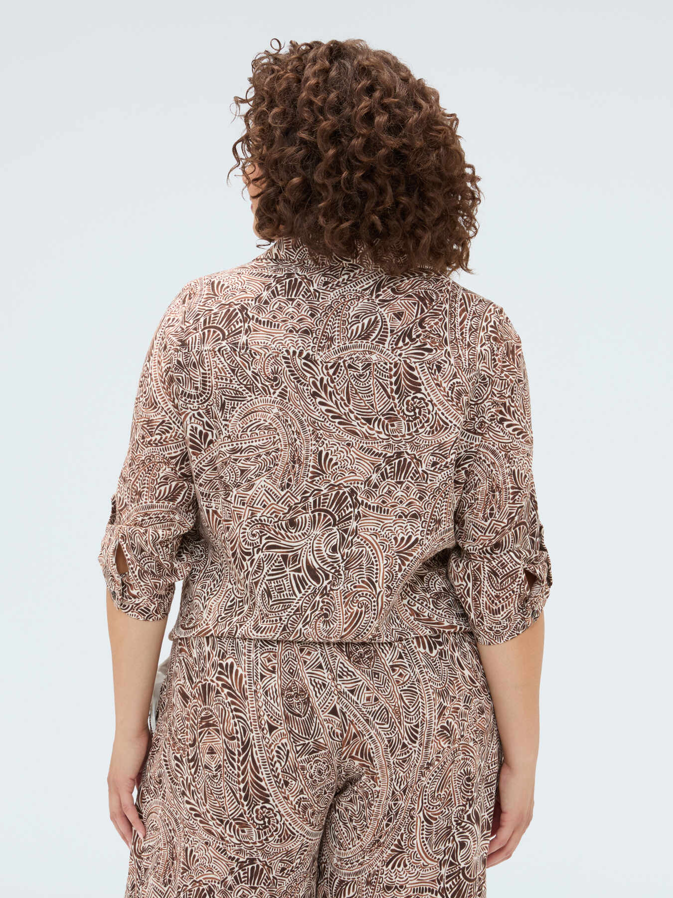 Camicia stampata con nodo image number 1