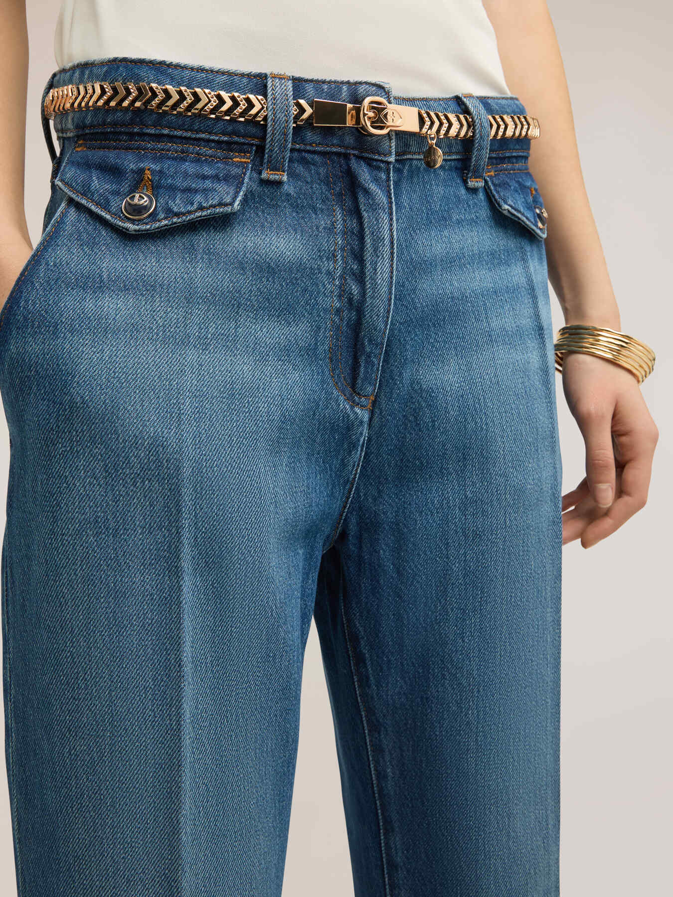 Chain belt with geometric pattern image number 0