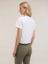 Tricou drept cu broșă în formă de floare image number 1