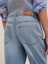Cara Boyfit-Jeans image number 2