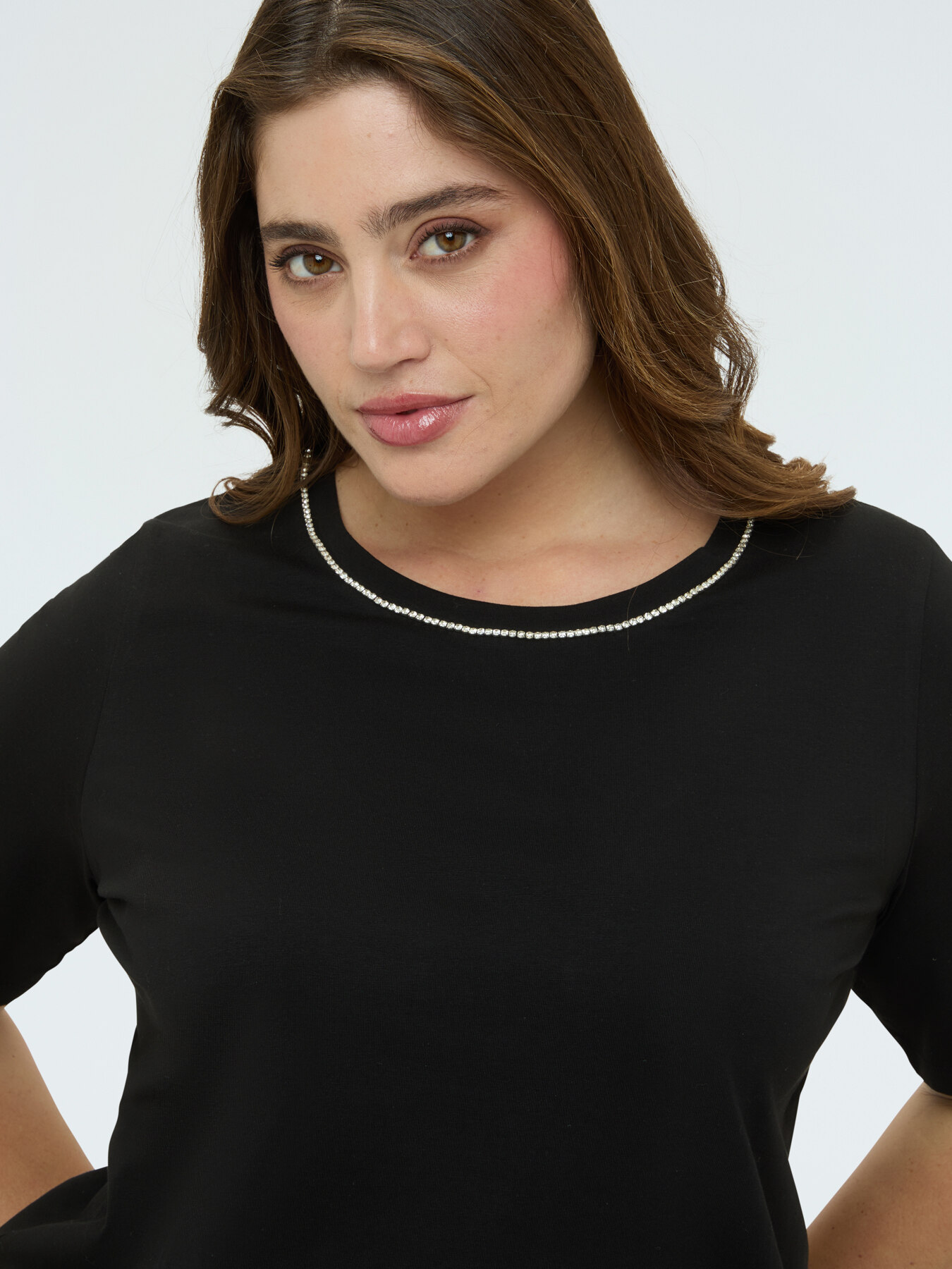 T-Shirt aus Baumwolle mit leuchtenden Applikationen image number 3