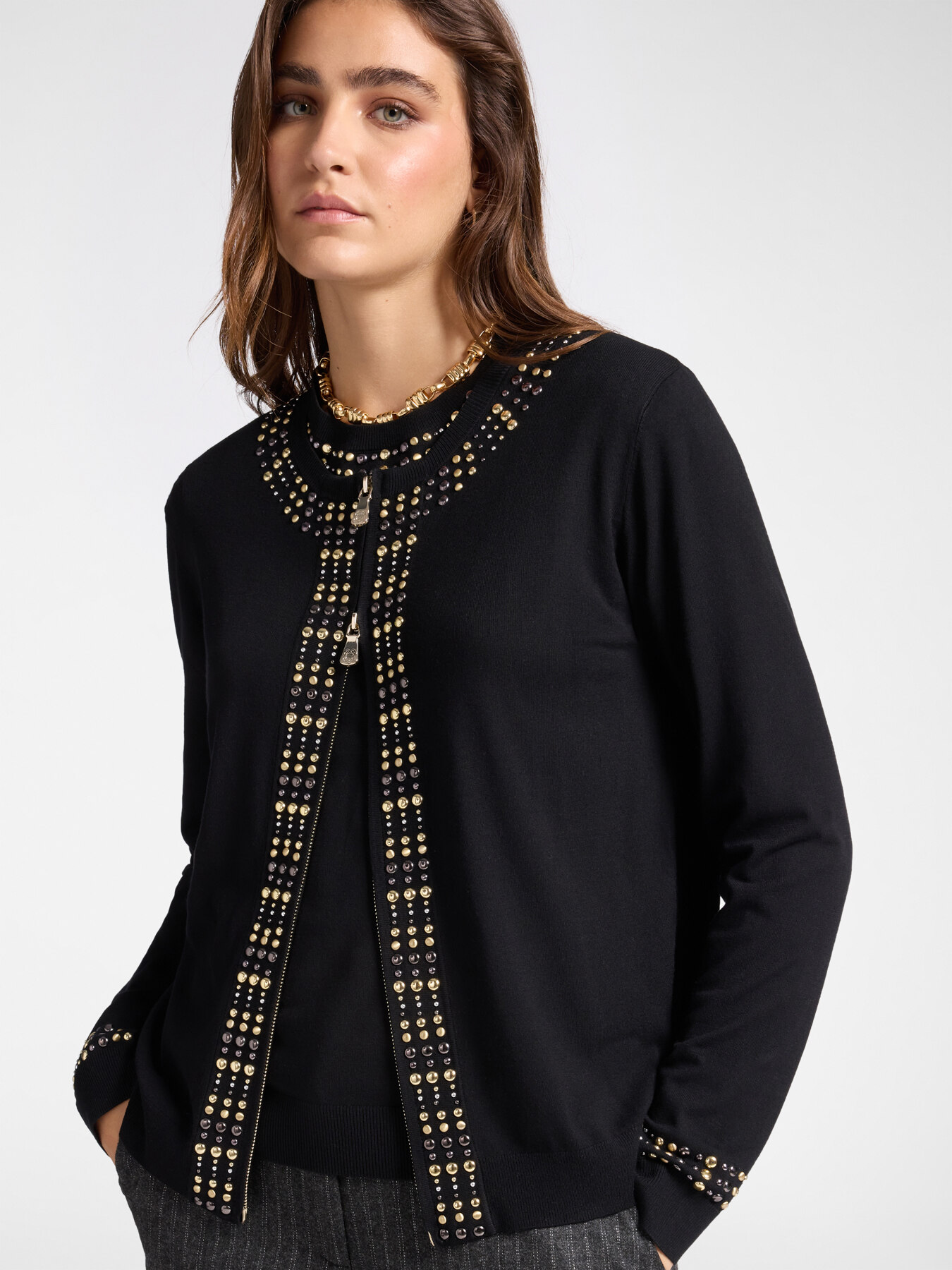 Strickjacke mit Nieten image number 0