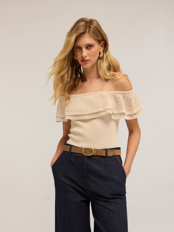 Fine knit shoulder top