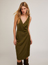 Robe courte en satin avec col croisé image number 2