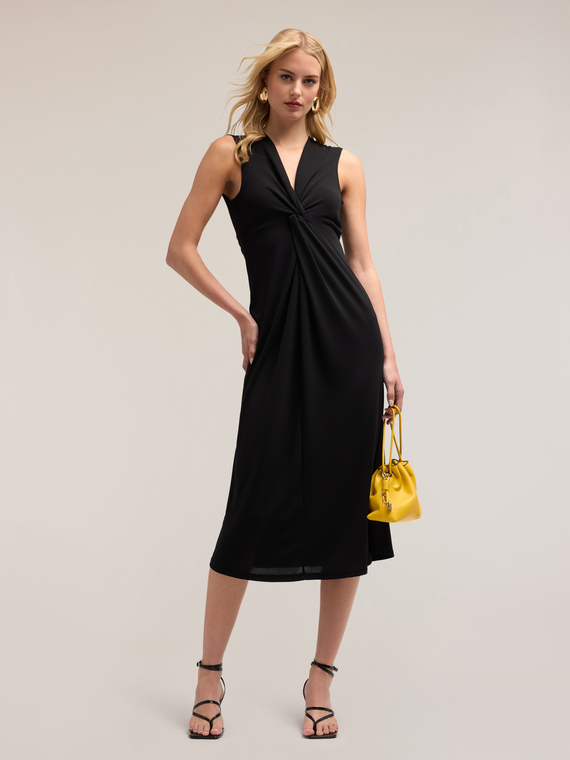 Jersey dress with knot