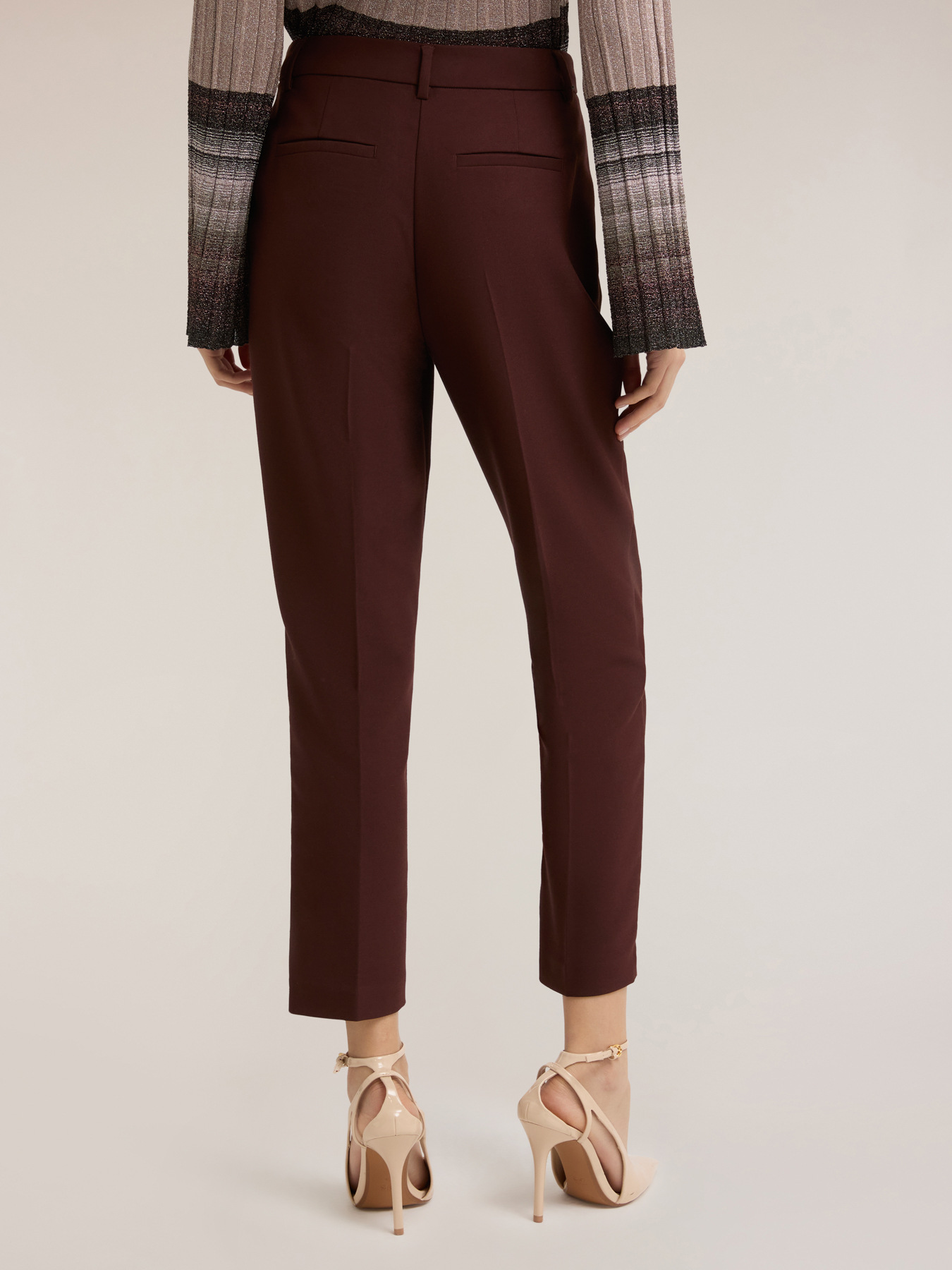 Pantalon regular avec pli repass&eacute; image number 1