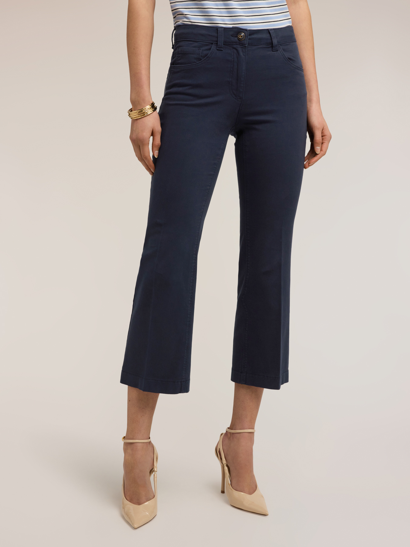 Kick flare drill pants image number 2