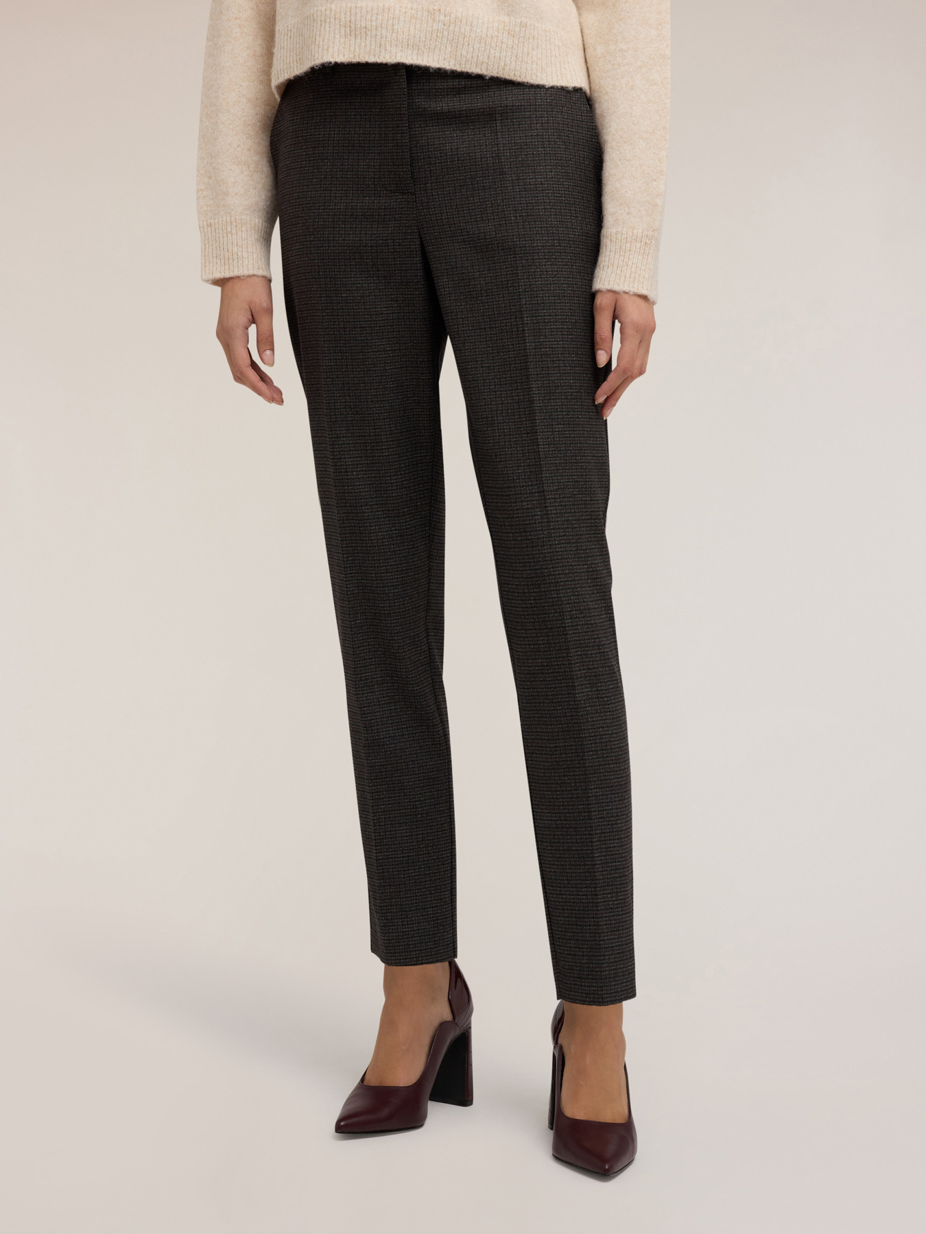 Regular pants in yarn-dyed fabric image number 0