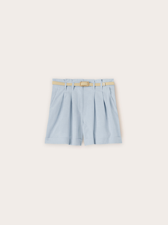 Fluid pleated shorts