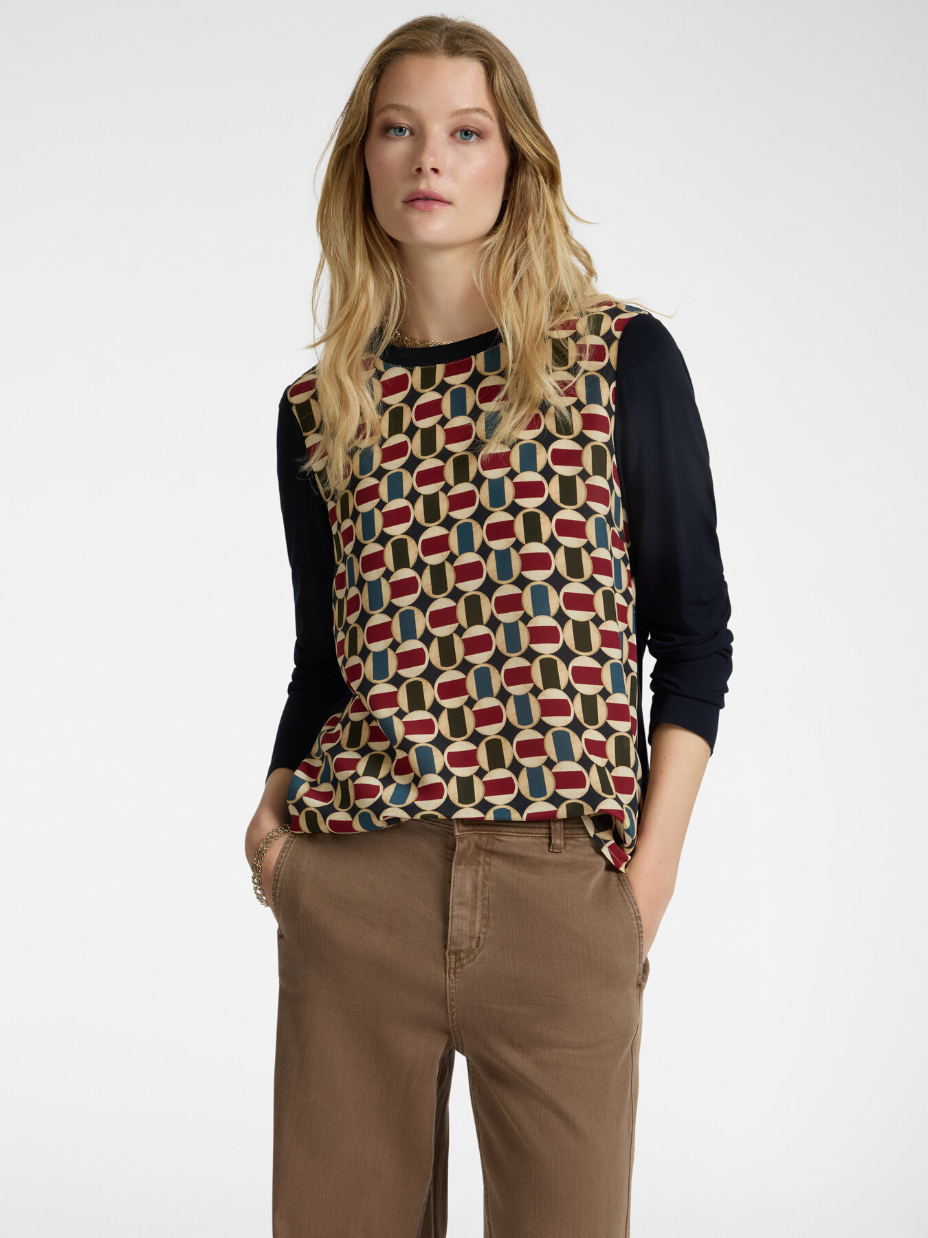 T-Shirt mit bedruckter Seidenfront image number 0