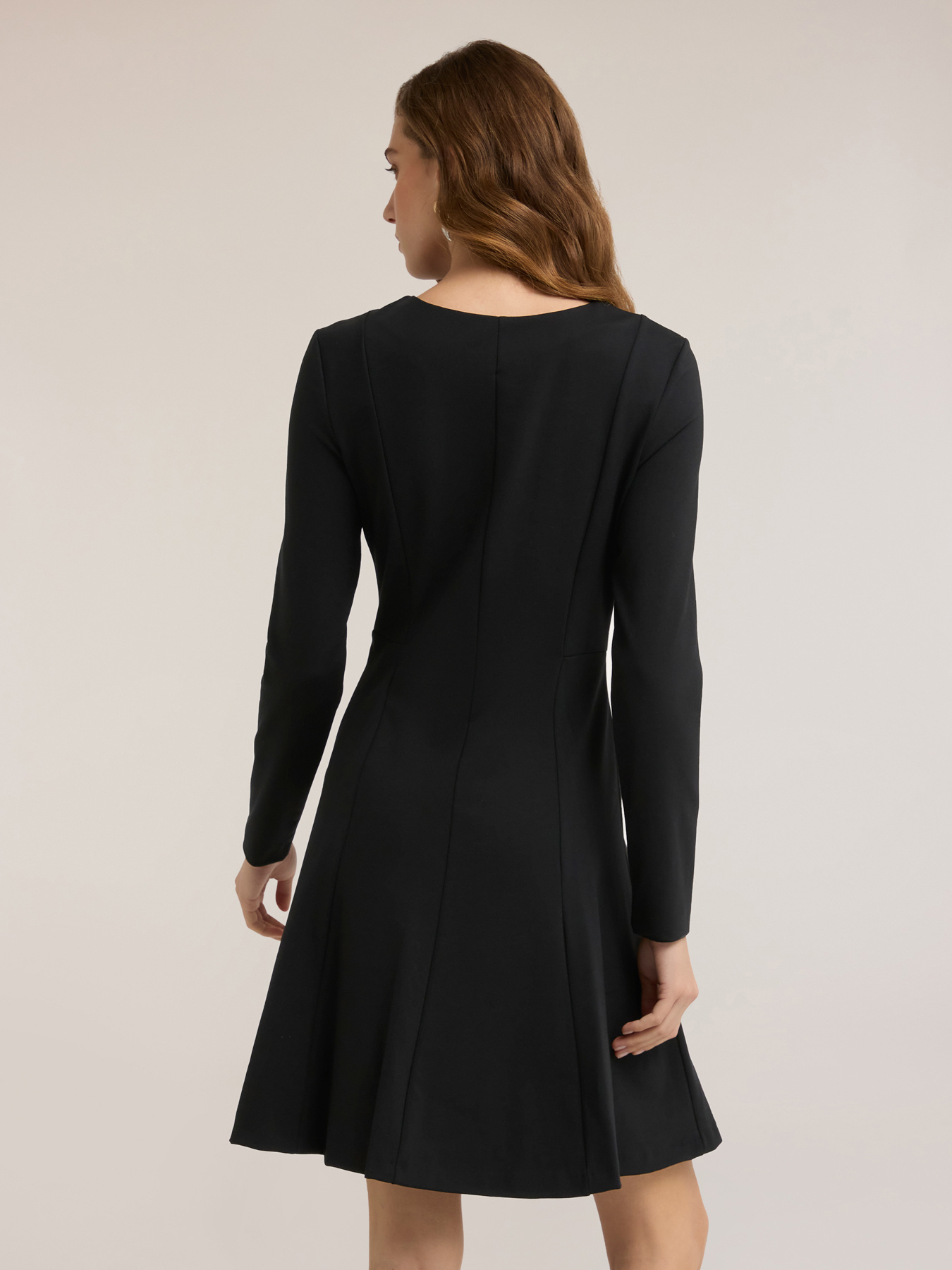 Flare-Kleid aus Milano-Strick image number 1