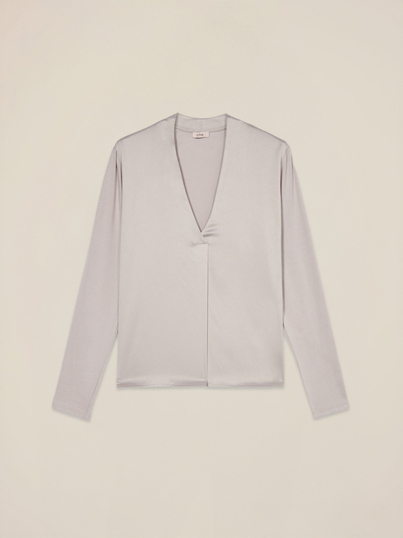 Two-material V-neck T-shirt