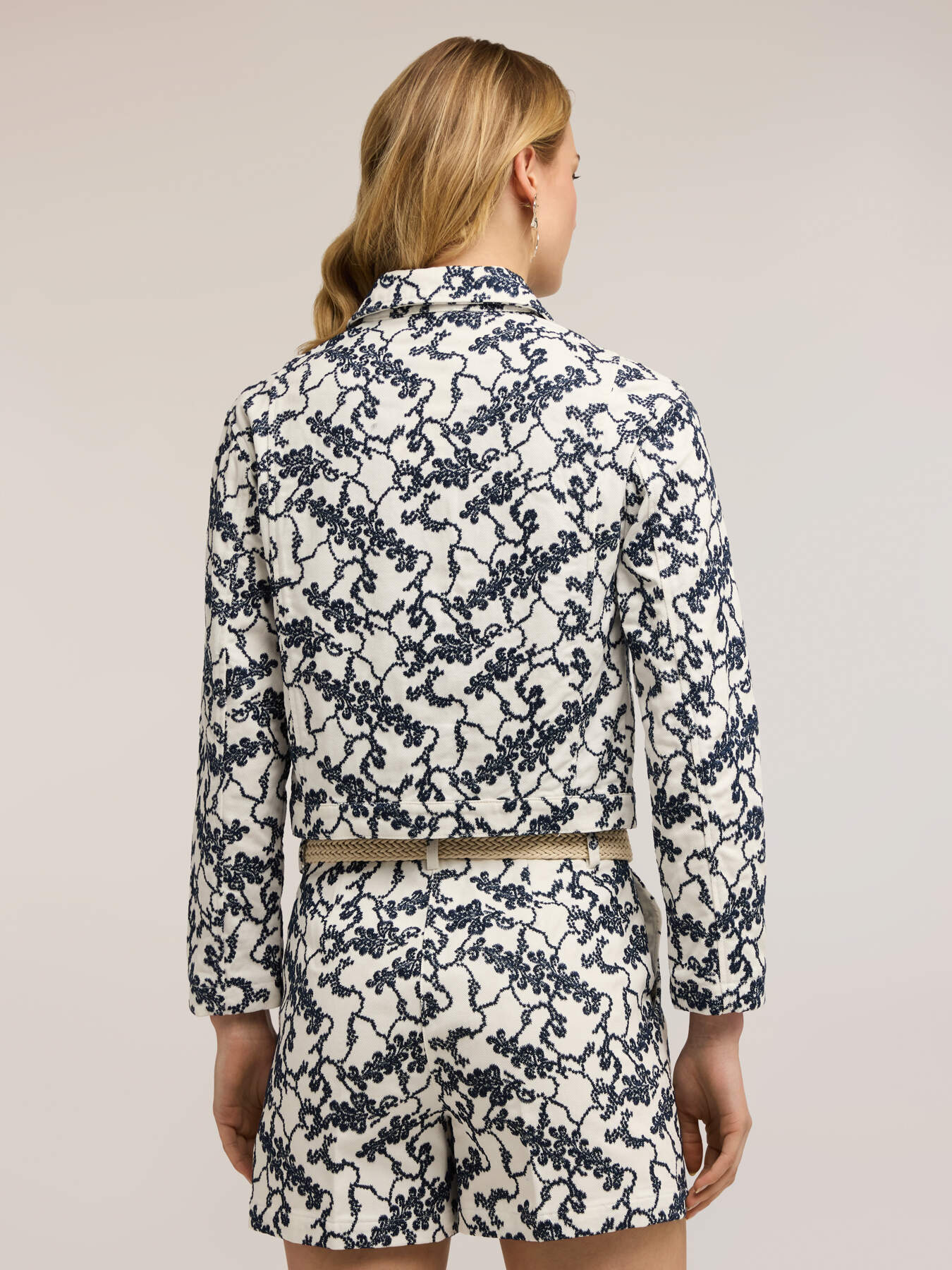 Veste en drill avec broderie florale image number 1