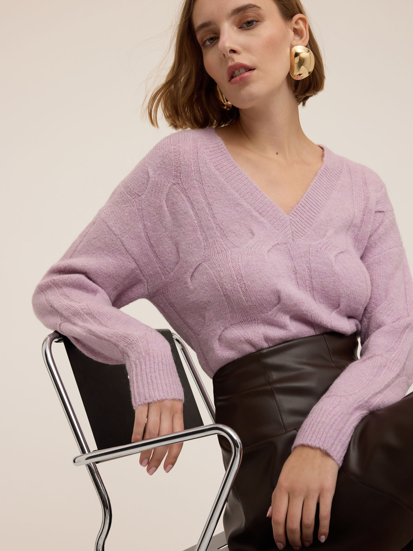 Cable knit sweater in wool blend image number 3