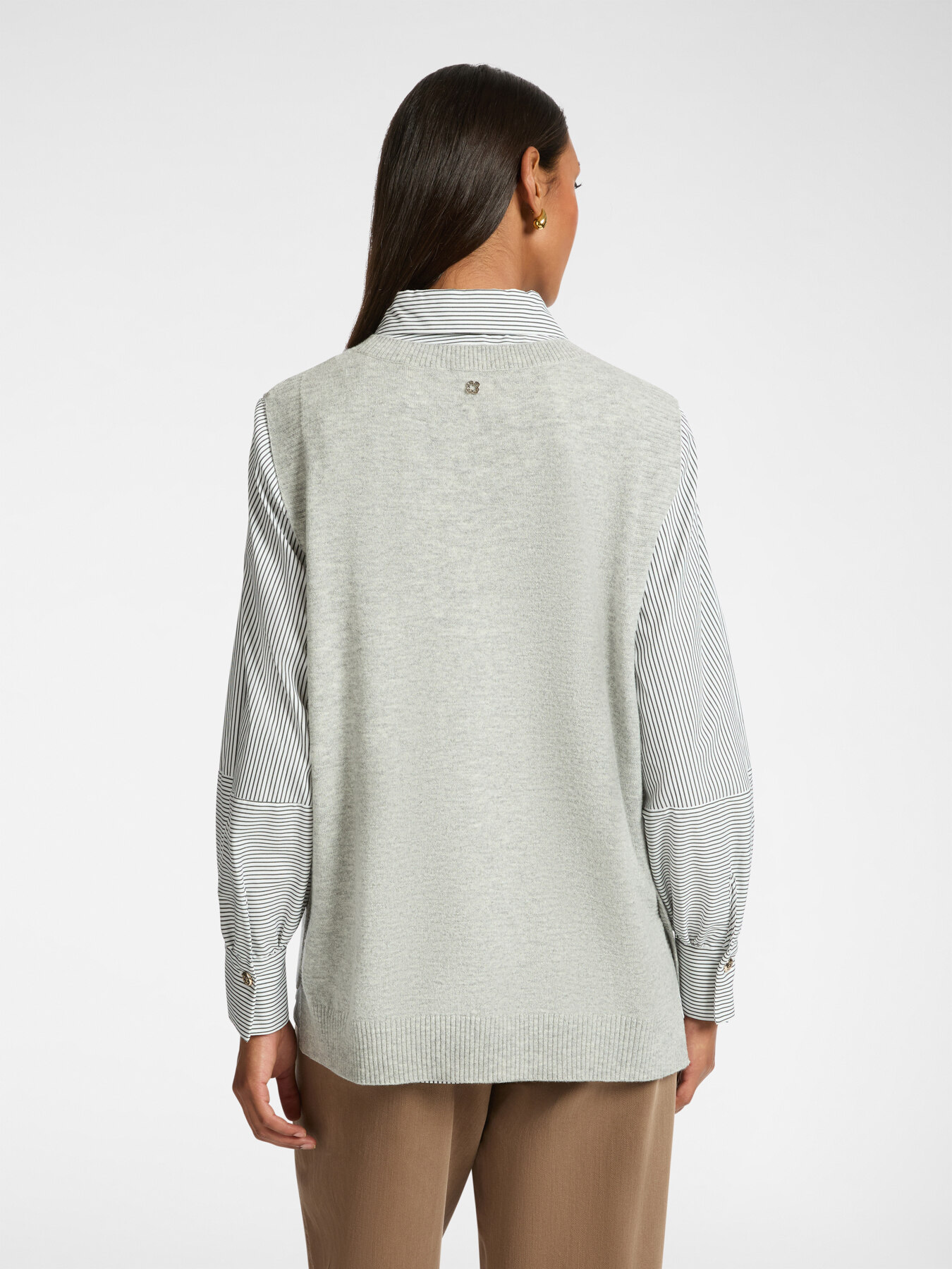 Vest with side buttons image number 1