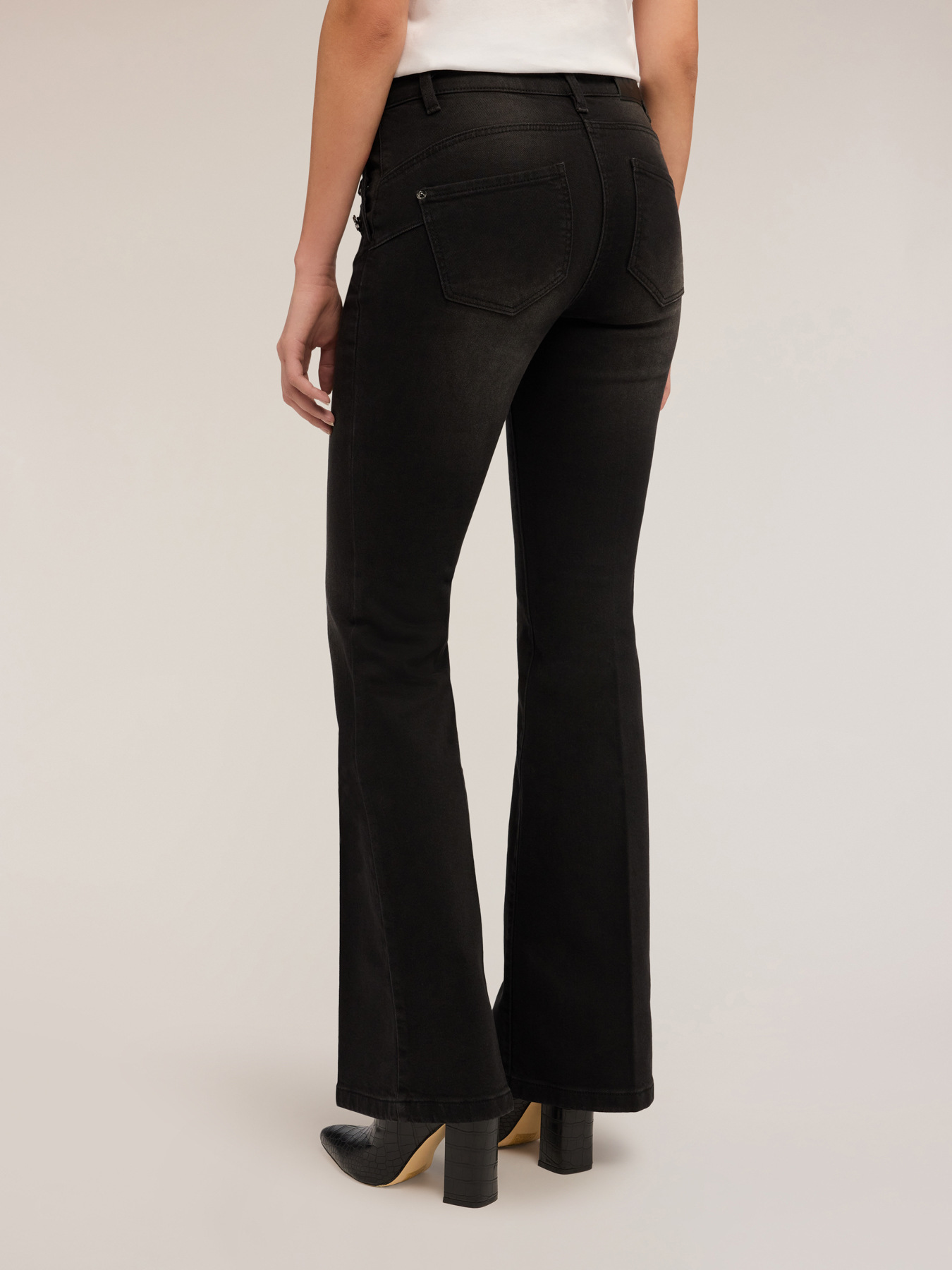 Jean flare push-up Elle image number 1