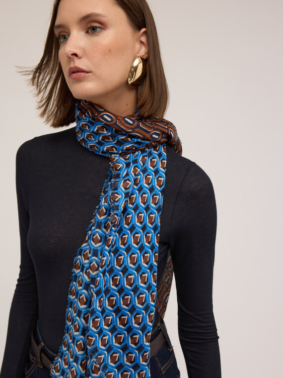 Geometric pattern stole