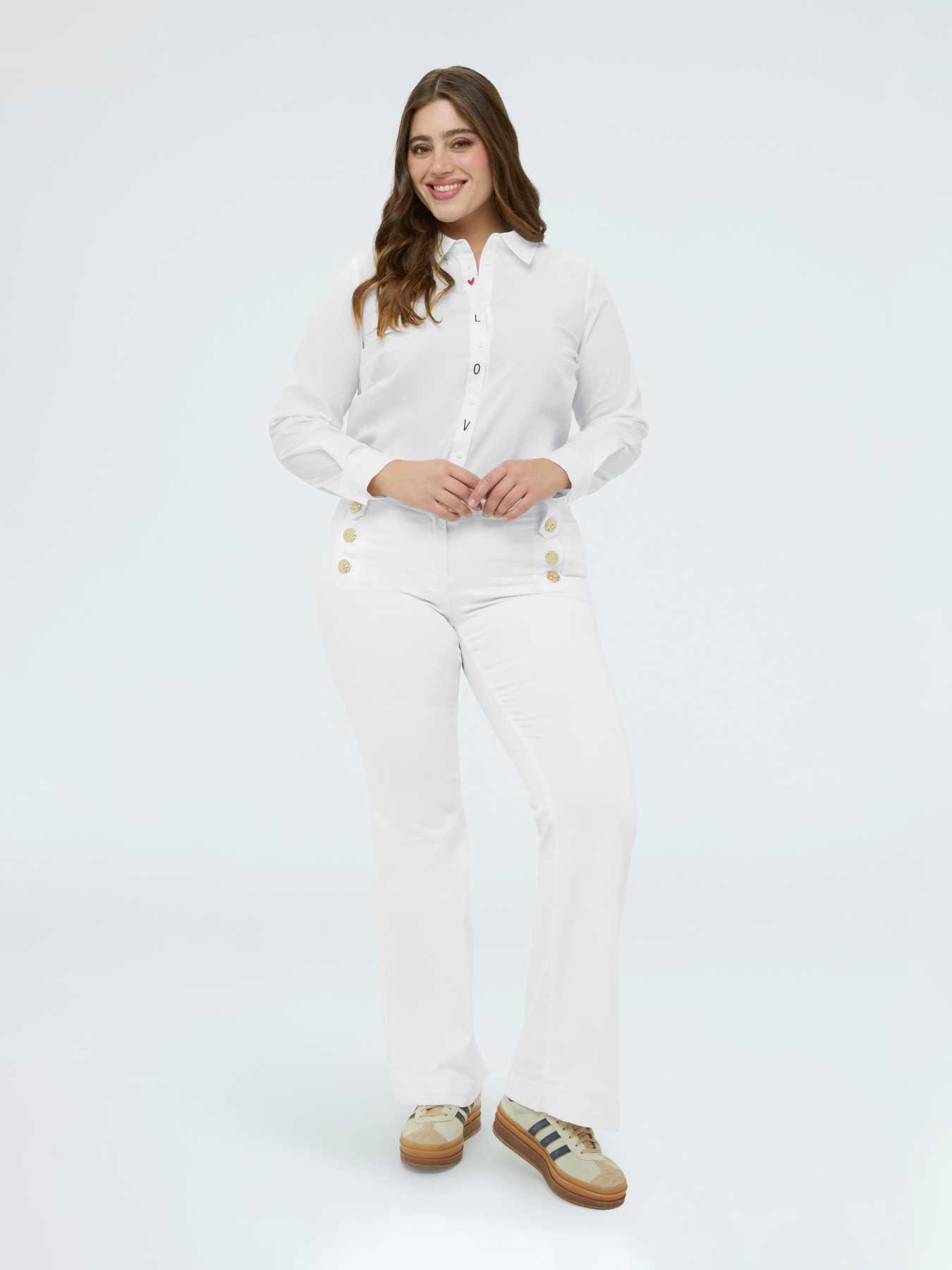 Flare-Hose mit dekorativen Kn&ouml;pfen image number 4