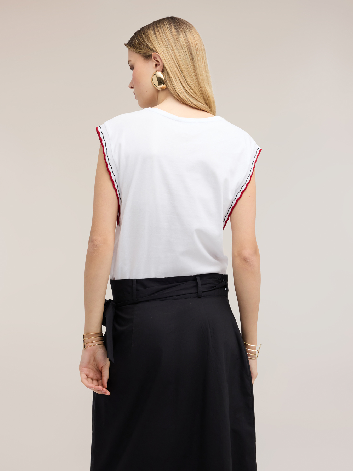 Jersey top with colored edges image number 1