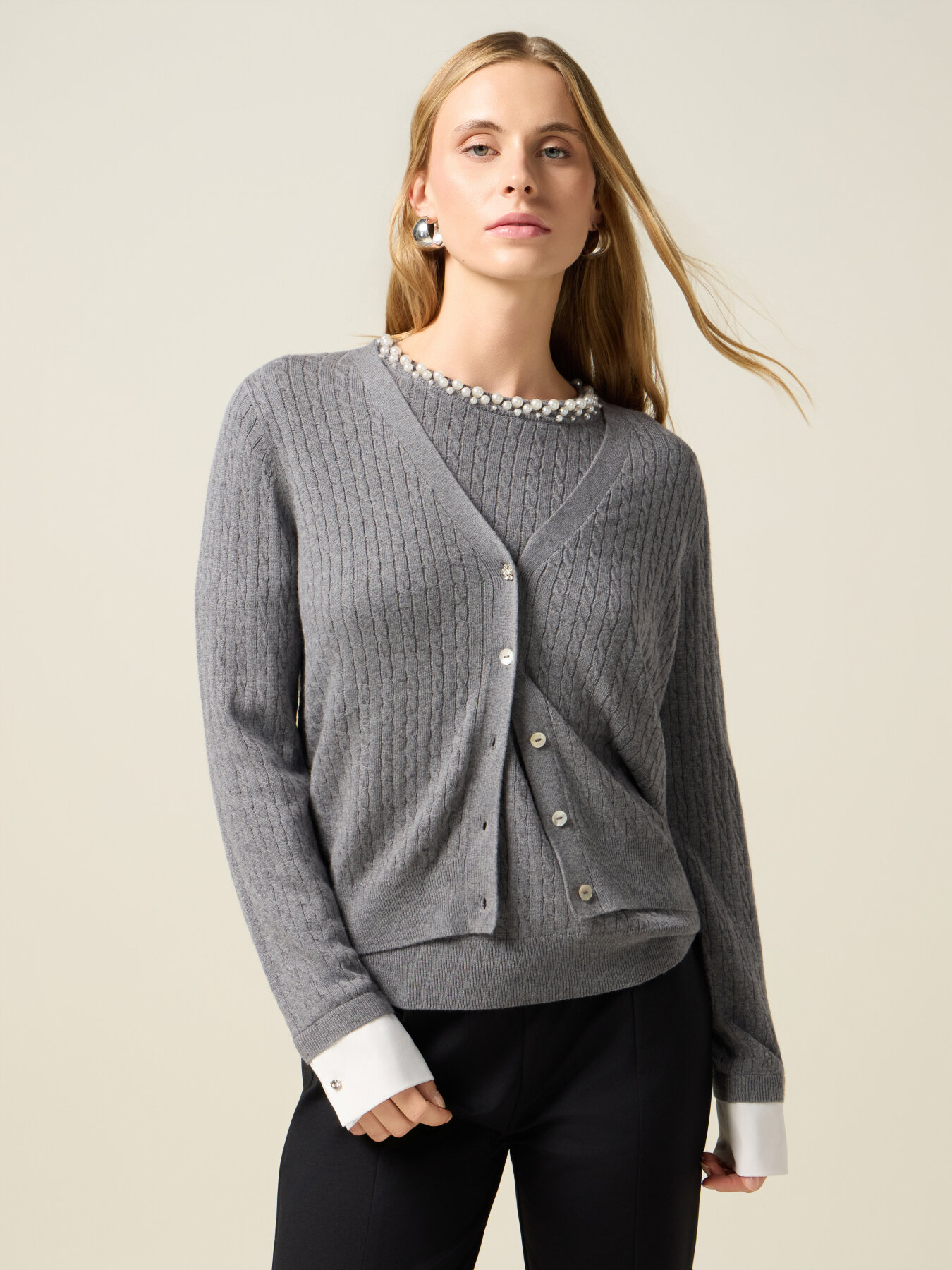 Cardigan corto misto cashmere con bottoni image number 0