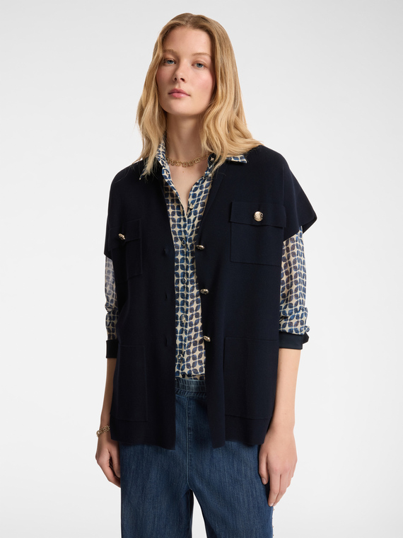 Gilet lungo con bottoni