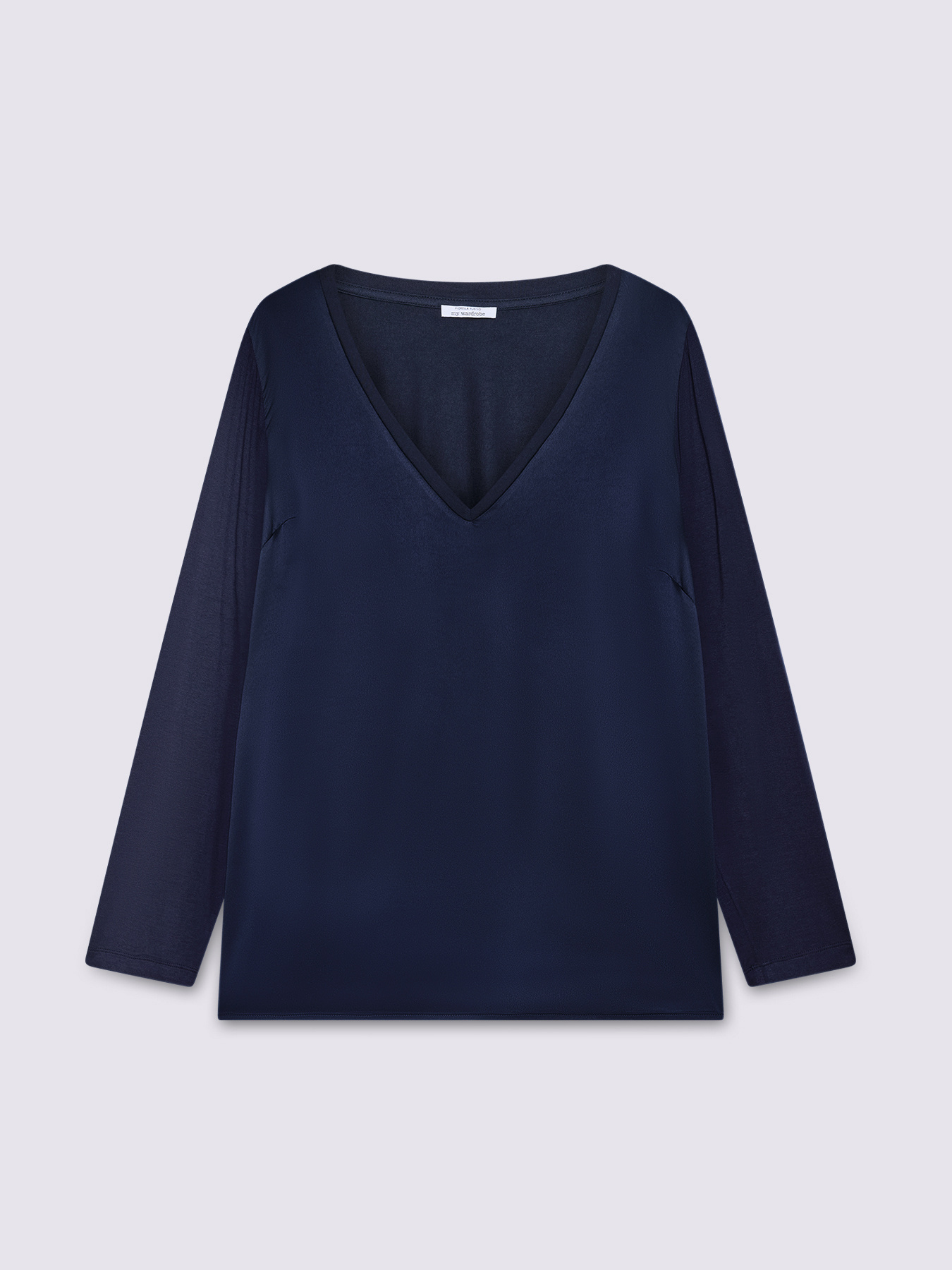 Two-material V-neck T-shirt with long sleeves image number 4