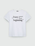 T-Shirt mit Schriftzug und Stickerei image number 4