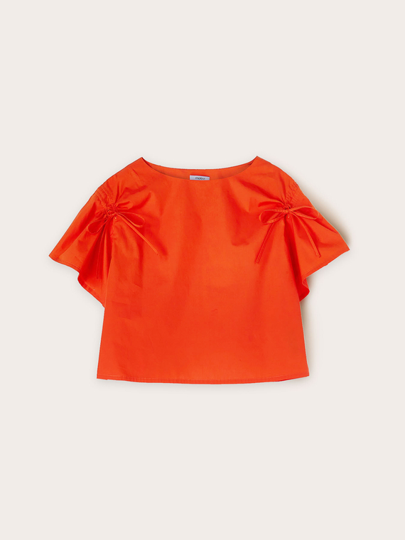 Blouse with drawstring on the sleeves