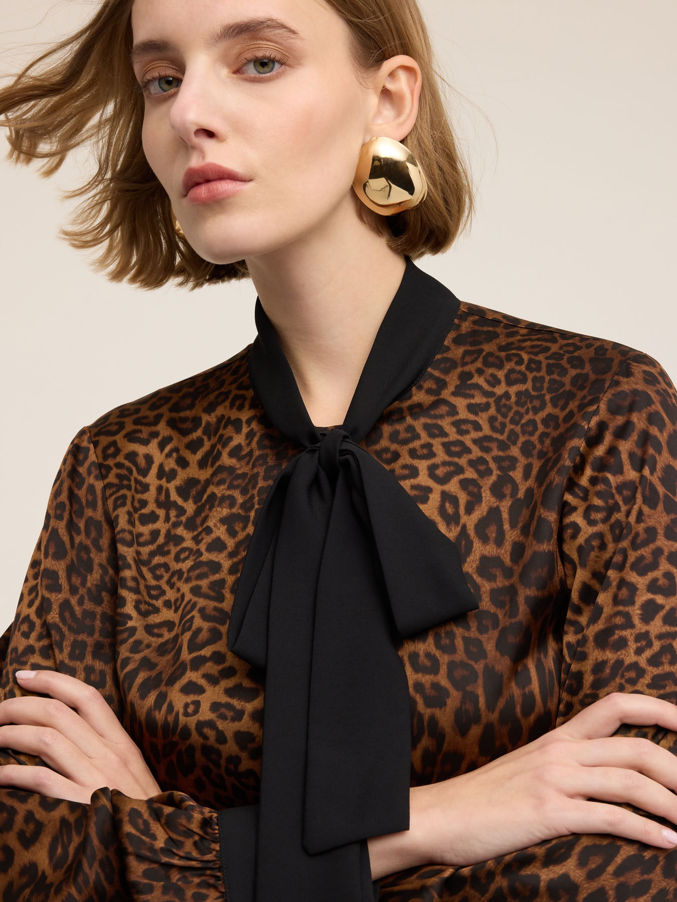 Chemise en satin à motif animalier image number 2