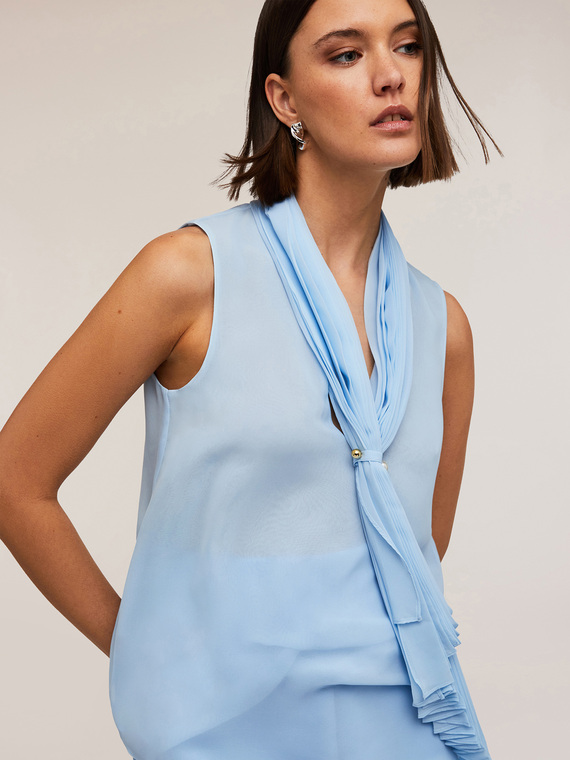 Blouse sans manches avec &eacute;charpe pliss&eacute;e