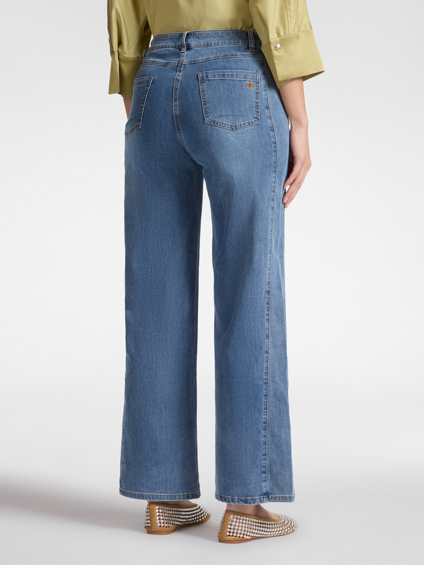 Jeans mit 5 Taschen, mittlere Bundh&ouml;he, weites Bein,  "Wanda" image number 1