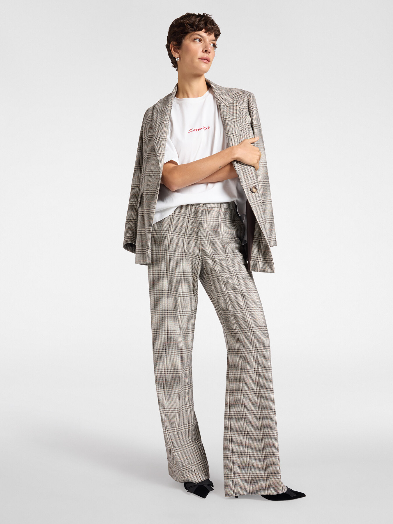 T-shirt avec &eacute;criture brod&eacute;e image number 3