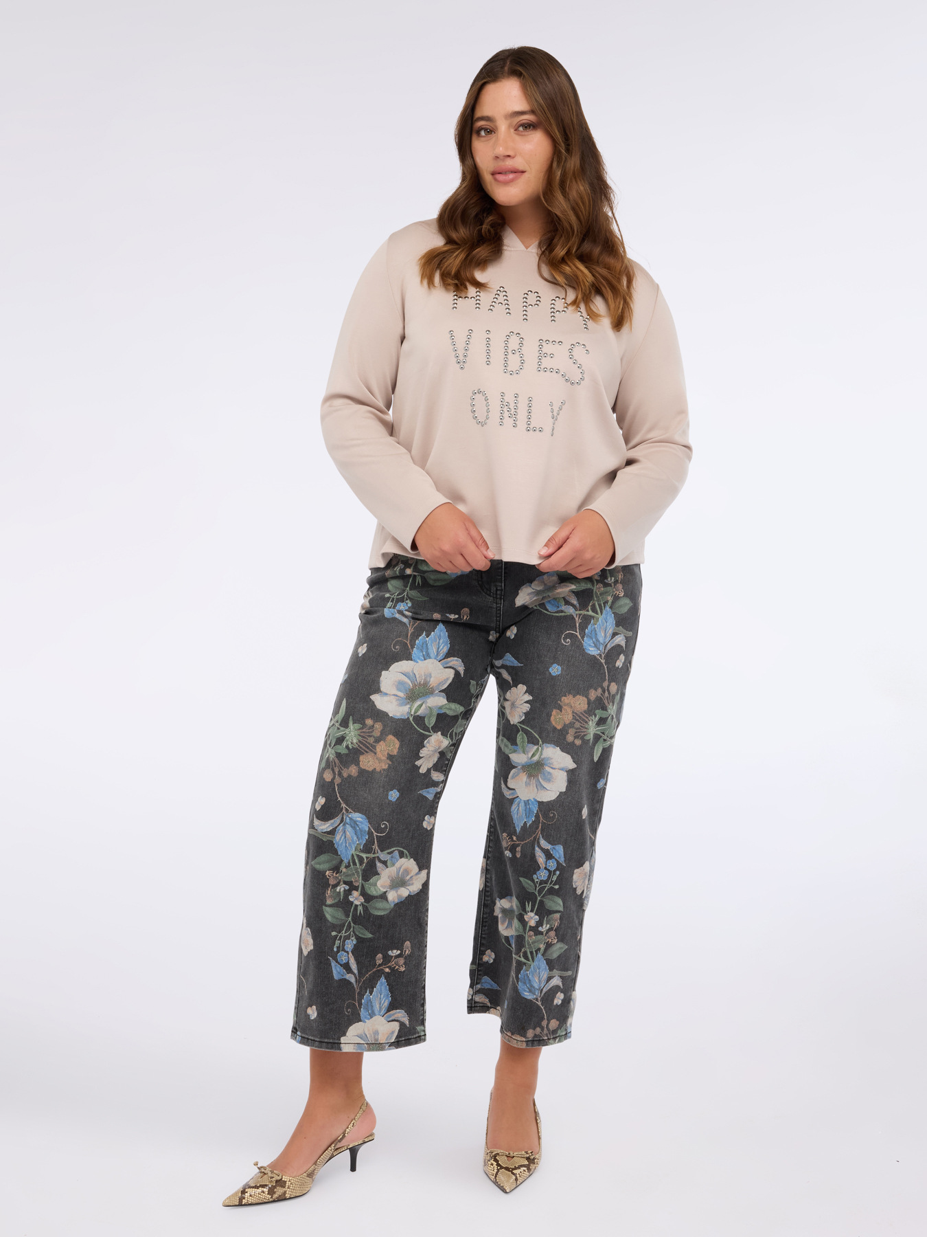 Hooded sweatshirt with text image number 3