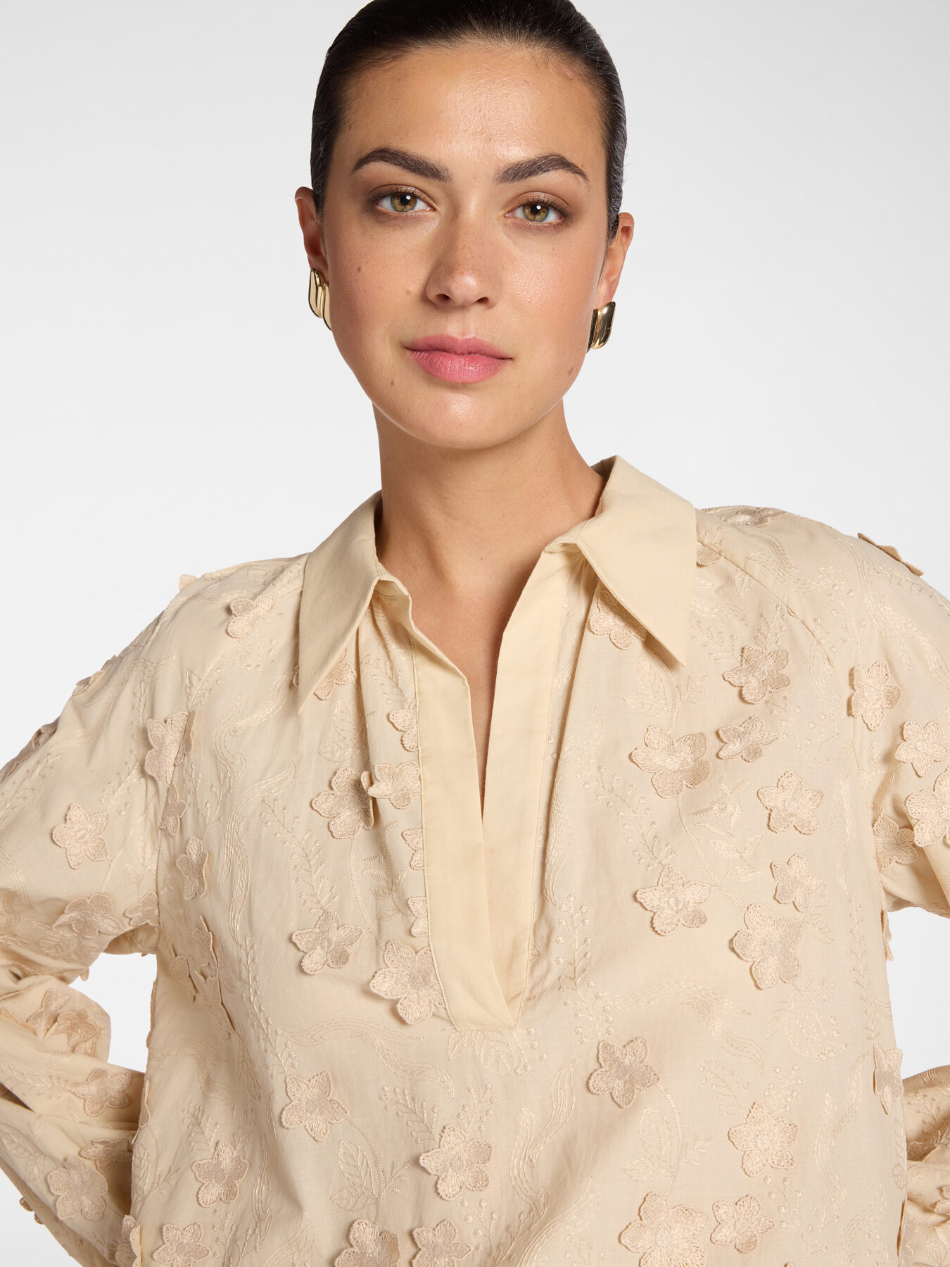 Cotton voile blouse with embroidery image number 2