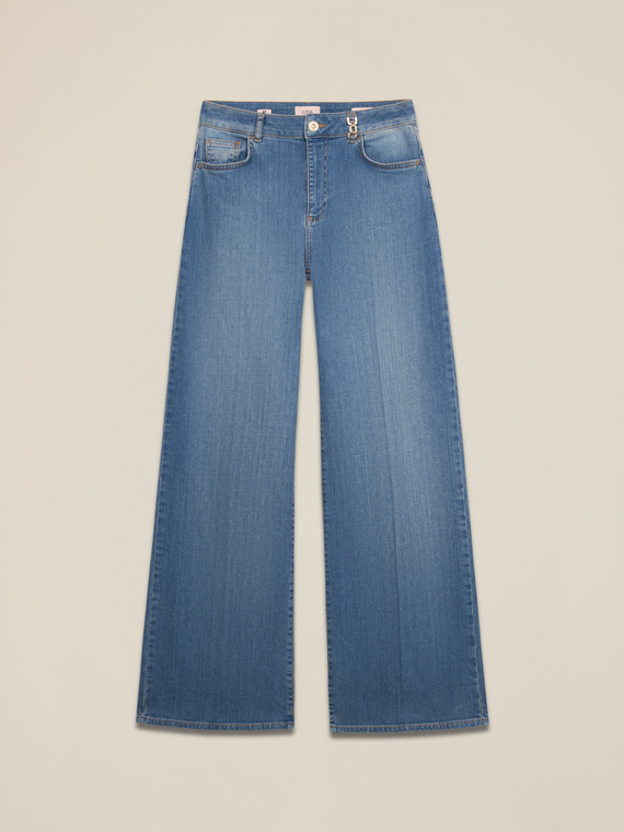 Wide-Leg-Jeans mit Kettendetail
