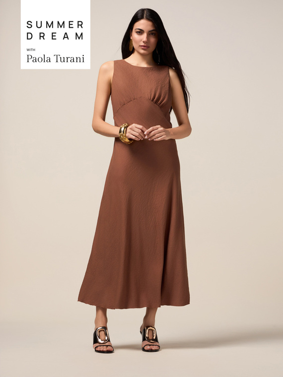 Fluid long dress with draping