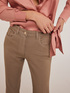 Pantalon bootleg en drill image number 3