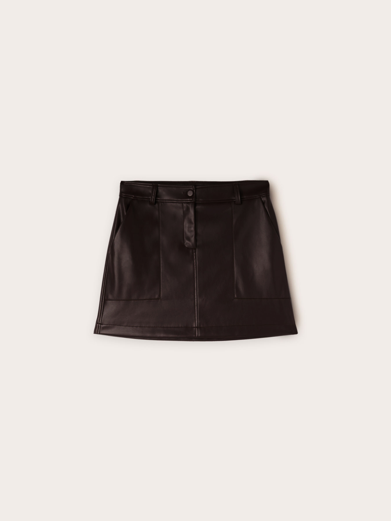 Short skirt in coated fabric image number 0