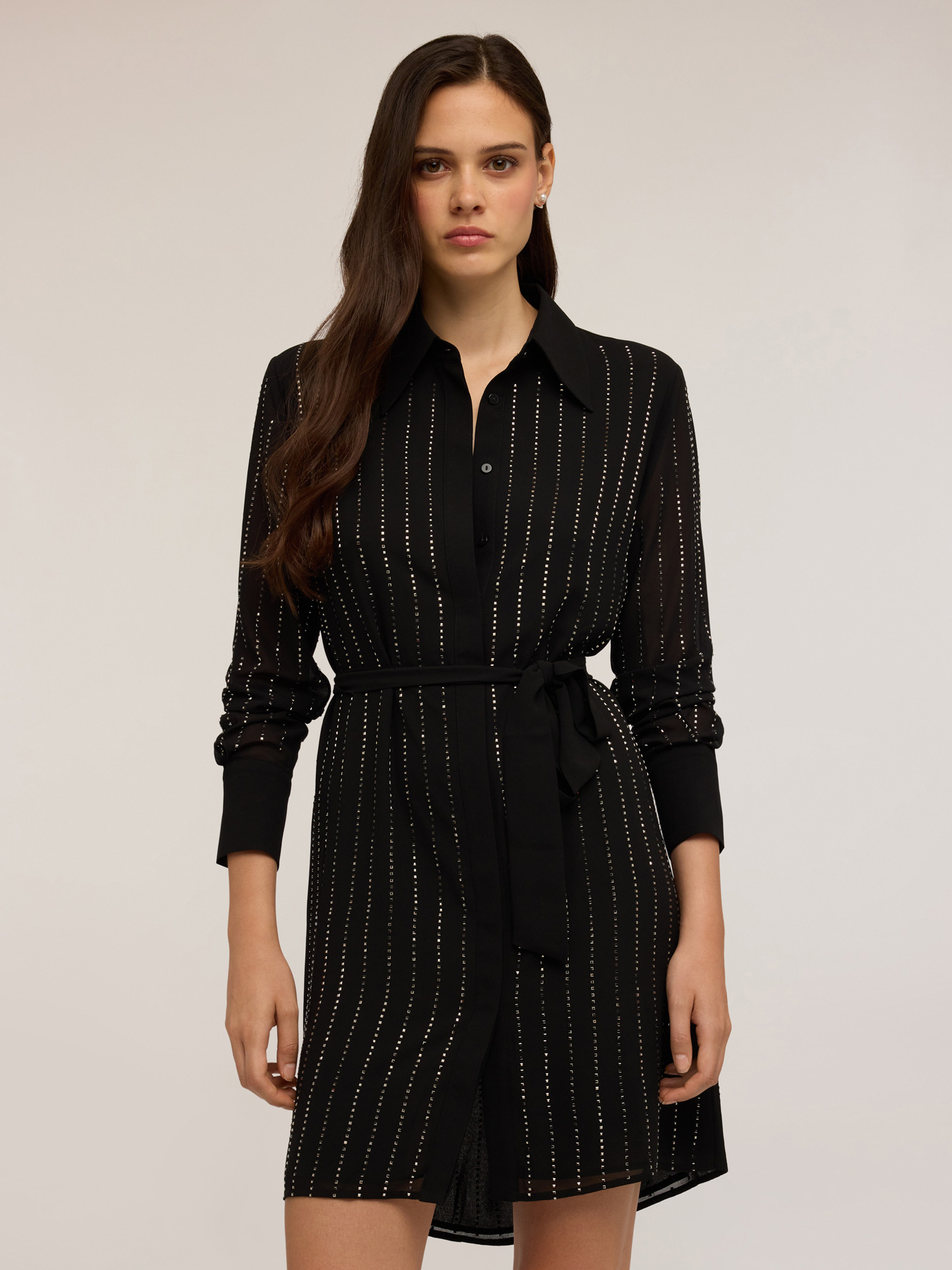 Vestido camisero con rayas de strass image number 1