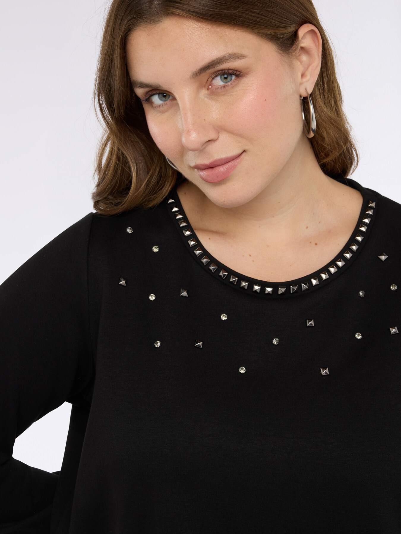 Felpa in scuba con borchiette image number 3