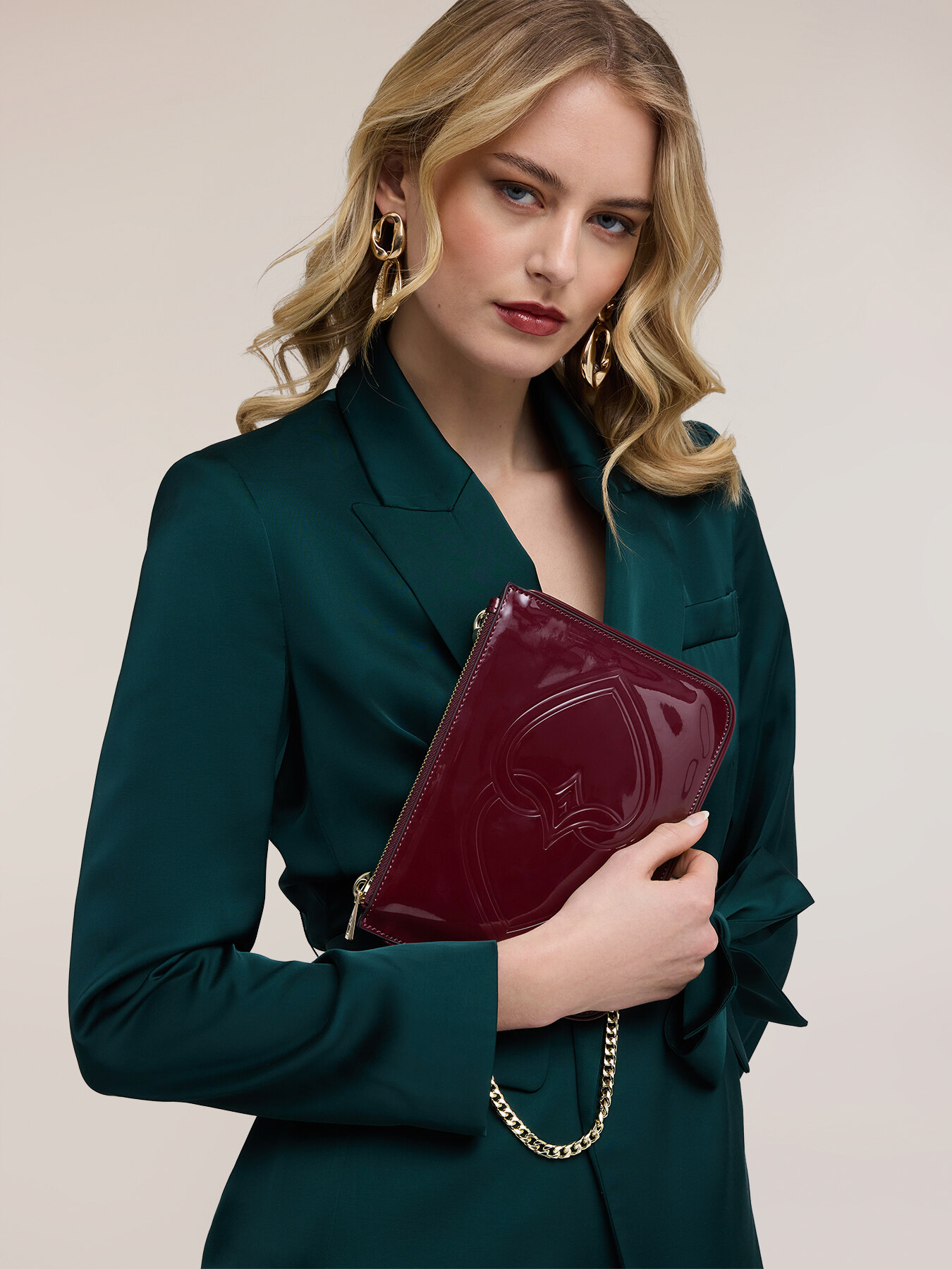 Flat envelope in varnish image number 0